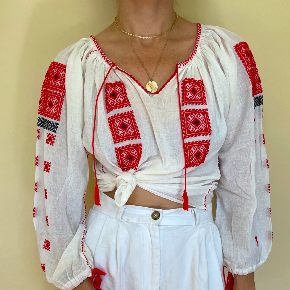 SOLD Vintage Spanish style embroidery peasant top